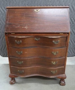 lot 51 image: MAHOGANY SECRETARY