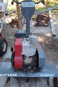 lot 39 image: CRAFTSMAN FRONT TINE TILLER