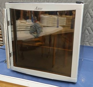 lot 53 image: EWAVE WINE REFRIGERATOR