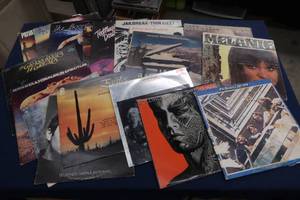 lot 85 image: VINTAGE RECORD ALBUM COLLECTION