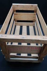 lot 97 image: VINTAGE WOODEN PRODUCE BOX