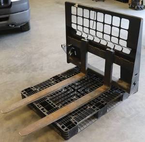 lot 1 image: Heavy Duty Skid Steer Pallet Forks