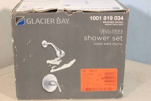 lot 34 image: Glacier Bay Builders Shower Set