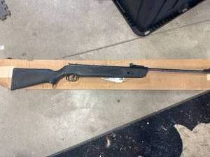 lot 2 image: Winchester Air Rifle