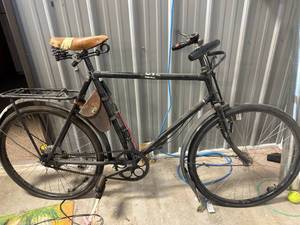 lot 64 image: WWII Swiss Army Bicycle