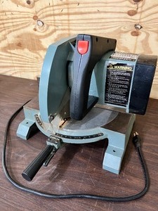 lot 332 image: DELTA 10 Miter Box Saw 34-080