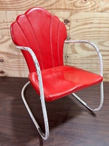 lot 368 image: Vintage Metal Childs Rocking Lawn Chair