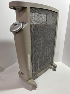 lot 371 image: BIONAIRE Space Heater