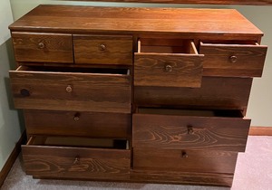 lot 25 image: Vintage Pine Dresser Multi Drawer