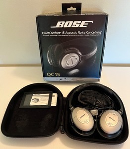 lot 33 image: BOSE QuietComfort 15 Acoustic Noise Cancelling Headphones