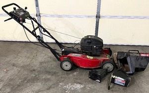 lot 386 image: TORO Lawn Mower with Bagger GTS5 5.5 Horsepower