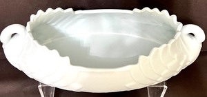 lot 312 image: Vintage Rare Matte Pale Blue Royal Haeger Double Swan  Console Centerpiece  Planter  Dish