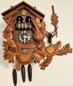 lot 50 image: Vintage Cuckoo Clock
