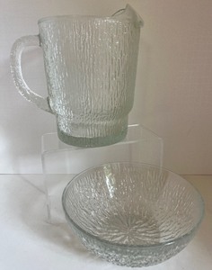lot 156 image: INDIANA Glass Pitcher and Matching Bowl