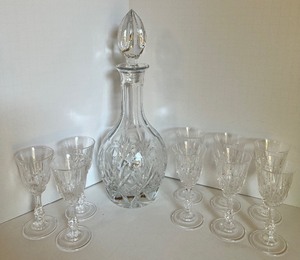 lot 104 image: Crystal Decanter and 9 Cordial Glasses