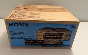 lot 61 image: SONY MDS-PC3 Deck Minidisk Player  Recorder Deck