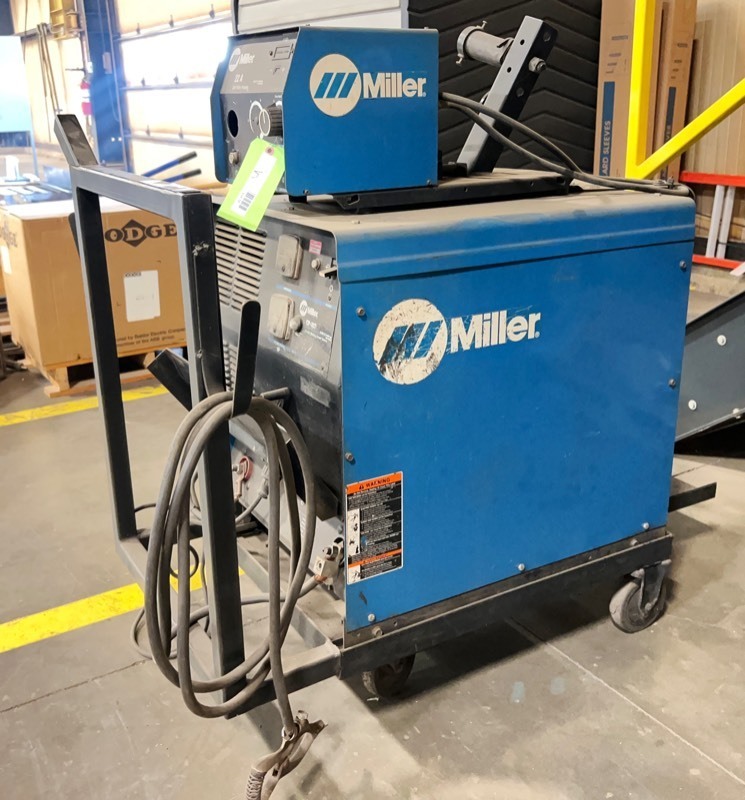 lot 71 image: Miller MIG Welder CP-302