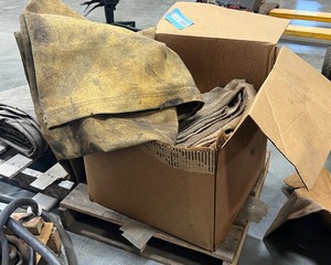 lot 100 image: Welding Blanket