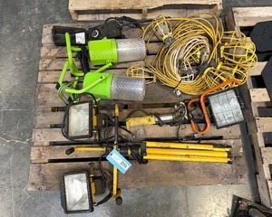 lot 92 image: Construction Lighting