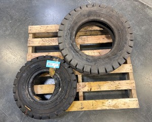 lot 114 image: Utility Tires