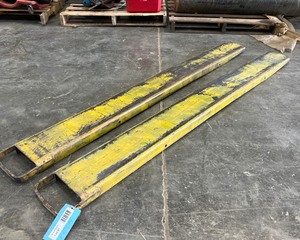 lot 91 image: Forklift Extensions