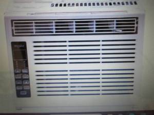 Whirlpool Energy Star 6000 BTU Wind...