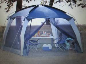 10 x 10 Portable Screen House ope...