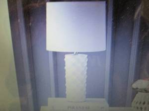 Safavieh Belford Table Lamp open bo...