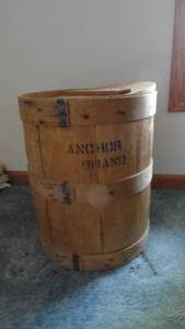 lot 214 image: Anchor Blend wood barrel