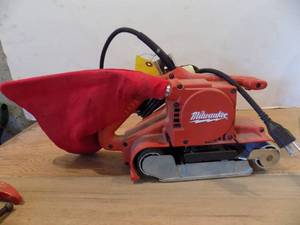 lot 1 image: Milwaukee belt sander