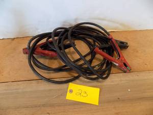 lot 23 image: 12 Jumper cables 6 gauge
