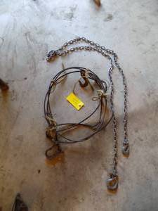 lot 33 image: Small Chain & Cable
