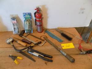 lot 66 image: Hand tools  Shop tools