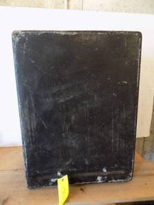 lot 80 image: Fiberglass Tote
