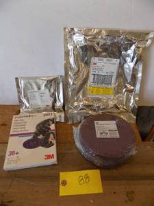 lot 88 image: 3M Fiber Disks New 7 & 5