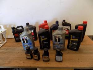 lot 96 image: Petroleum Products, 5w-30,10w-30,2cycle