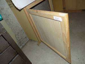 lot 121 image: Wall Cabinet with Oak Fronts and Shelves, No Backs