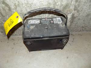 lot 127 image: Fleet Farm Battery Core