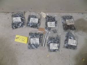 lot 136 image: 7 Bags - Fabral Screw