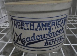 lot 222 image: Crock - Adverting North American Creameries Inc - Meadow brook sweet cream butter