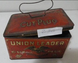 lot 236 image: Vintage metal Tobacco Union Leader, Can opener, light