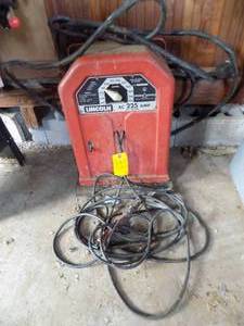 lot 330 image: Lincoln AC225 AMP ARC Welder with leads & Power cord