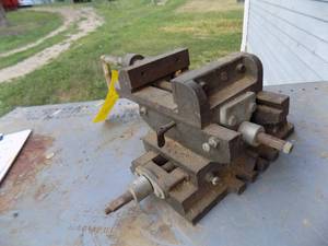 lot 343 image: Adjustable Vice