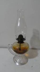 lot 280 image: Queen Ann # 2 lamp