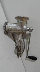 lot 282 image: No 10 enterprise grinder