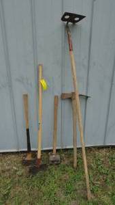 lot 357 image: Lawn & Garden Tools
