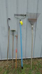 lot 355 image: Lawn tools, Rakes & Hoe