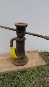 lot 362 image: Vintage Screw Jack