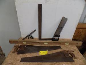 lot 483 image: Level 4 Stanley, 2 Hand saws, Combo square, Square