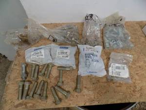 lot 488 image: 34 New Bolts